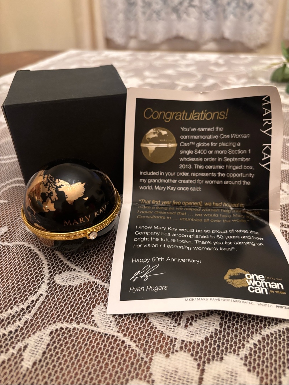Collectible: Mary Kay Black and Gold Commemorative Globe Jewelry Box